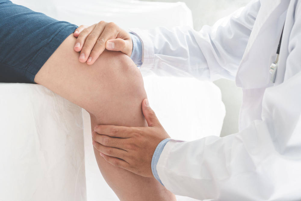 What Causes Your Knees to Hurt? ​